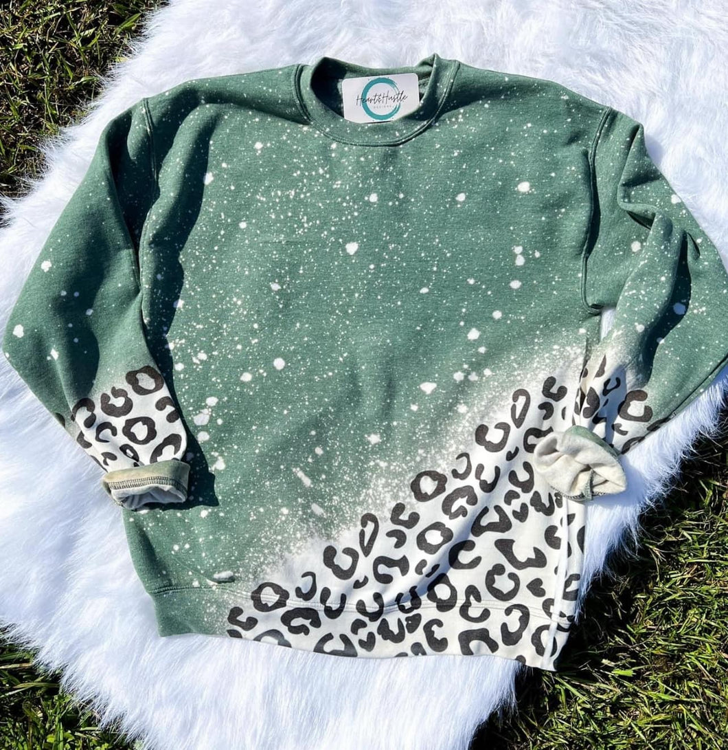 Leopard Crewneck